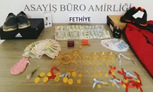 SARRAF DÜKKANI GİBİ HIRSIZ !