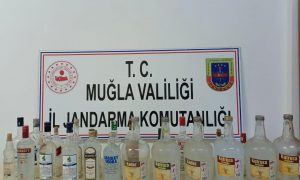 ULA’DA EL YAPIMI İÇKİ ELE GEÇİRİLDİ