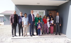 ROMAN VATANDAŞLARIMIZ PREFABRİK KONUTLARINA KAVUŞTU…