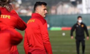 Adis Jahovic Bodrumspor’a imza attı