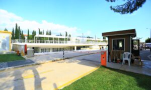 Kent Meydanı otoparkı hizmete devam ediyor