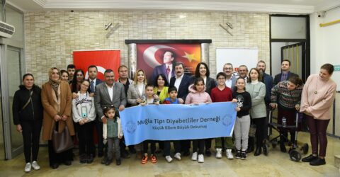 Engel Tanımayan Dostlarıyla Kahvaltıda Bir Araya Geldi