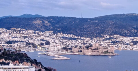 BODRUMDA 15  MAHALLEDE 2 GÜN SULAR KESİK