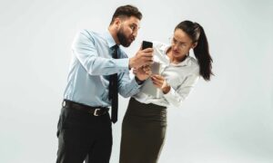 Kadınlar Mobbinge Daha Fazla Maruz Kalıyor