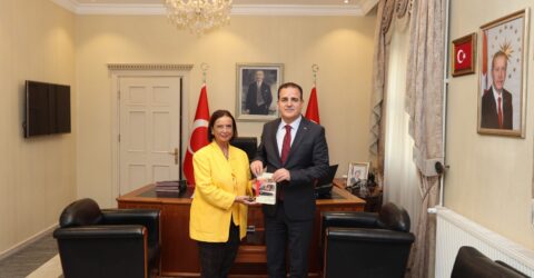 Türkiye’in ilk kadın valisi