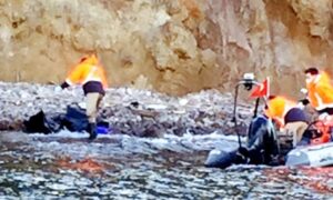 Mazı köyü sahilinde göçmen cesetleri karaya vurdu