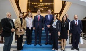 AVRUPA BİRLİĞİ TÜRKİYE DELEGASYONU BÜYÜK ELÇİ VALİYİ ZİYARET ETTİ .