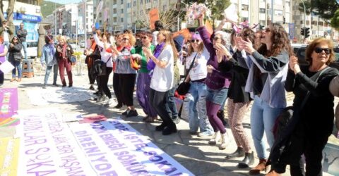 Muğla’da kadınlar haykırdı. “Karanlığa teslim olmayacağız”