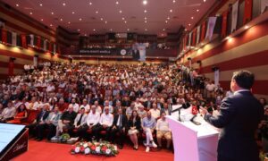 Başkan Aras Hizmetle Dolu 100 Gününü Kamuoyu ile Paylaştı