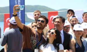 Muğla Büyükşehir Belediye Başkanı Ahmet Aras “Cumhuriyet hem demokrasinin hem de bağımsızlığın teminatıdır”