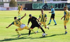 Zirve yarışındaki Muğlaspor kendi evinde puan kaybetti.1-1