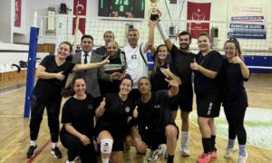 Öğretmenler gününde Voleybolda Menteşe Milli Eğitim Müdürlüğü Şampiyon