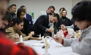 Büyükşehir Gündüz Bakımevi ve Kısa Mola Merkezleri Sayısını Artırıyor