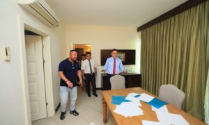 Muğla Valisi Dr. İdris Akbıyık 15 Temmuz Darbe Girişiminin İzlerini Taşıyan Otelde İncelemelerde Bulundu