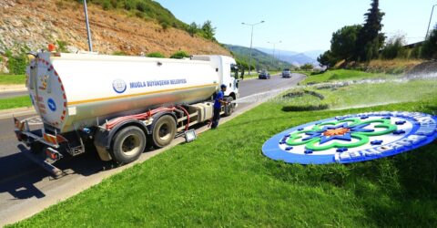 Büyükşehir’den Doğaya ve Kent Estetiğine Yeşil Dokunuş