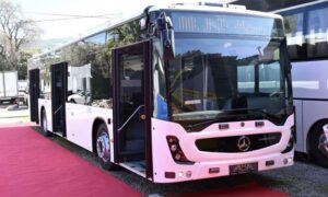 8 Yoğun bakım yatağı olan mobil otobüs klinik Bodrum’da üretildi