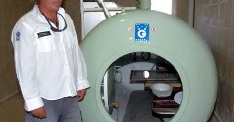 Bodrum’da ünlülerin dalış eğitmeni Erman Akarsu  evinde ölü bulundu
