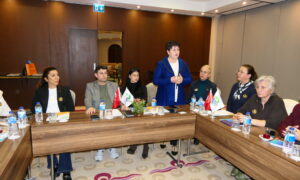 TURİZMDE PERSONEL SIKINTISI YABANCI PERSONELLE GİDERİLİYOR