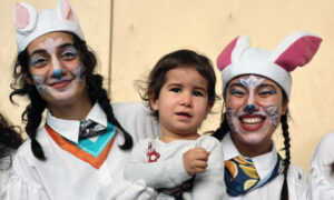 Menteşe Belediye Tiyatrosu Acıpayam’da Sahne Aldı