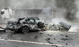 AK Parti İl Başkanı Cengizhan Güngörün otomobili kaza yaptı