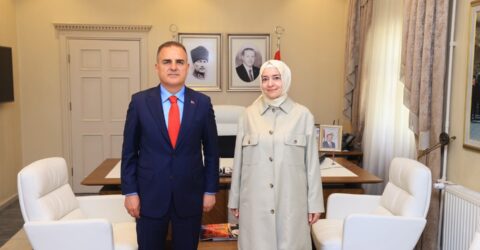 Aile ve Sosyal Politikalar Bakanı Muğla Valisi Dr. İdris Akbıyık’ı ziyaret etti.  