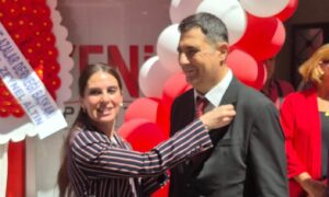 Ortaca Belediye Başkanı Evren Tezcan, Törenle YENİ Partiye Katıldı